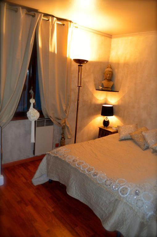 Villa Cyriel Contes  Bilik gambar